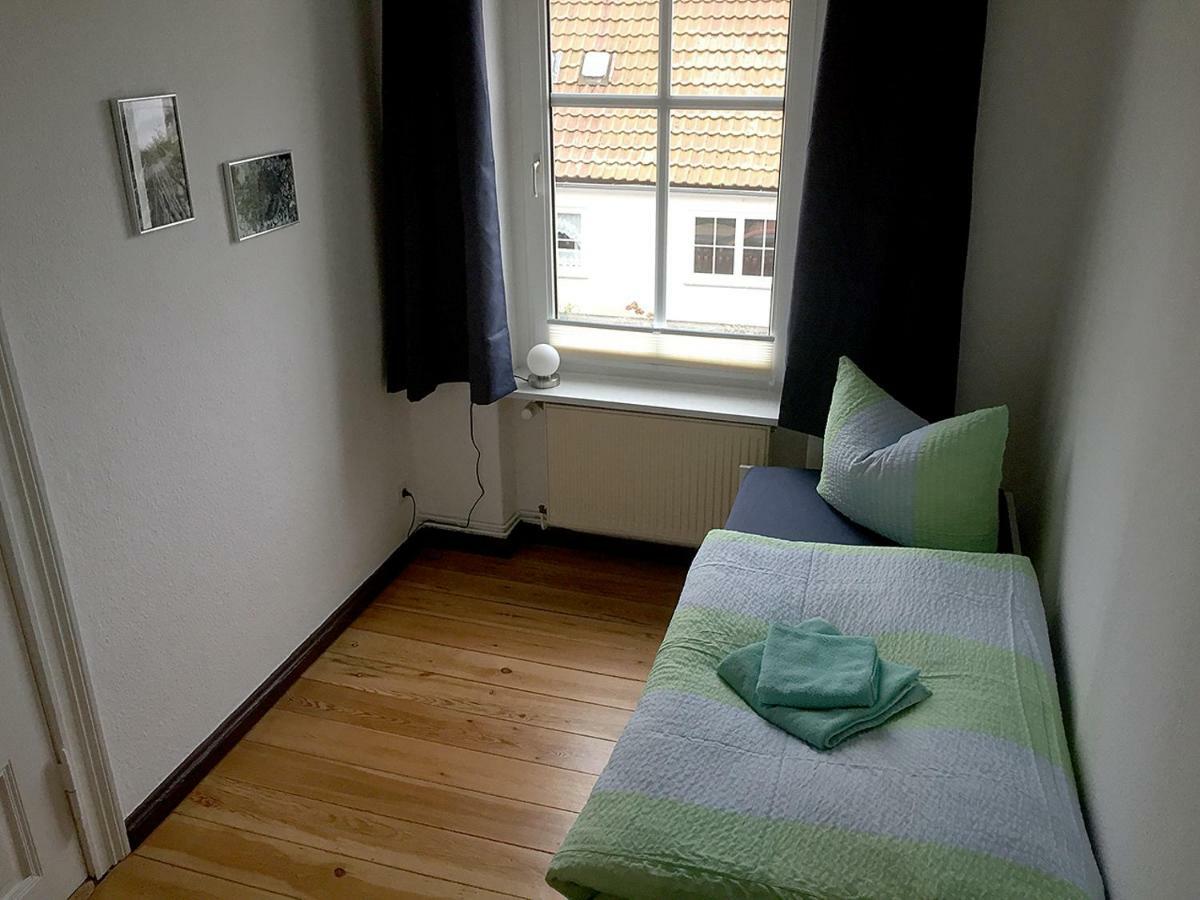 Ferienwohnung Marta Altefähr エクステリア 写真